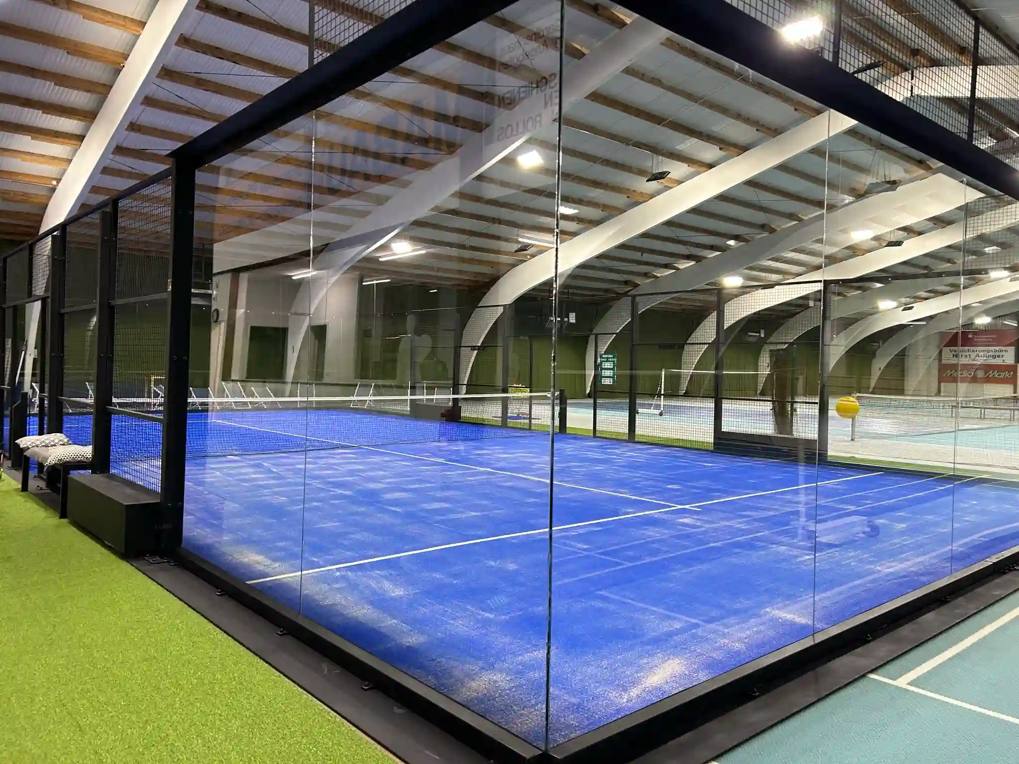 Tennis Halle Berg in Germany