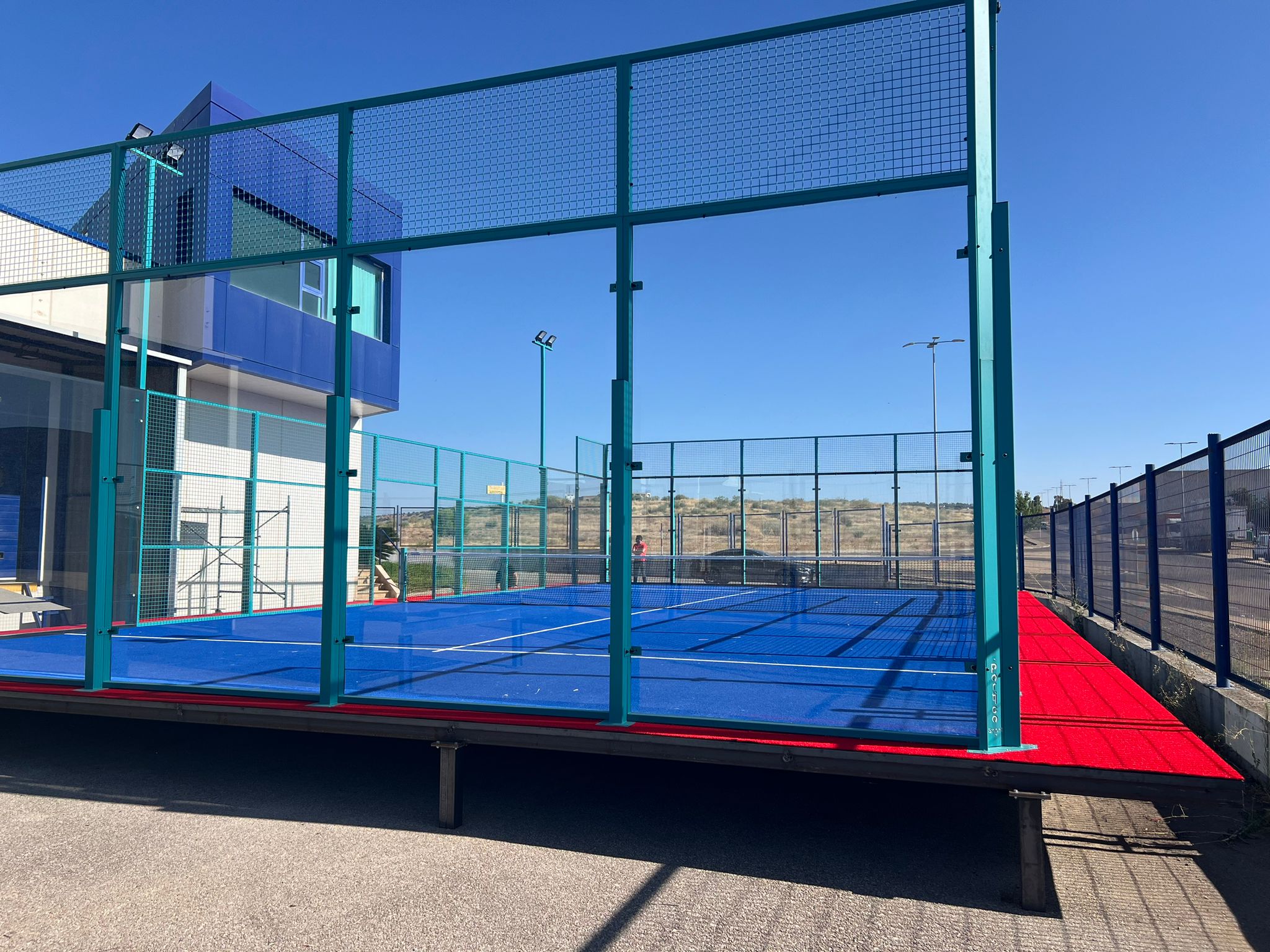 Elevated Platform and Court in Spain