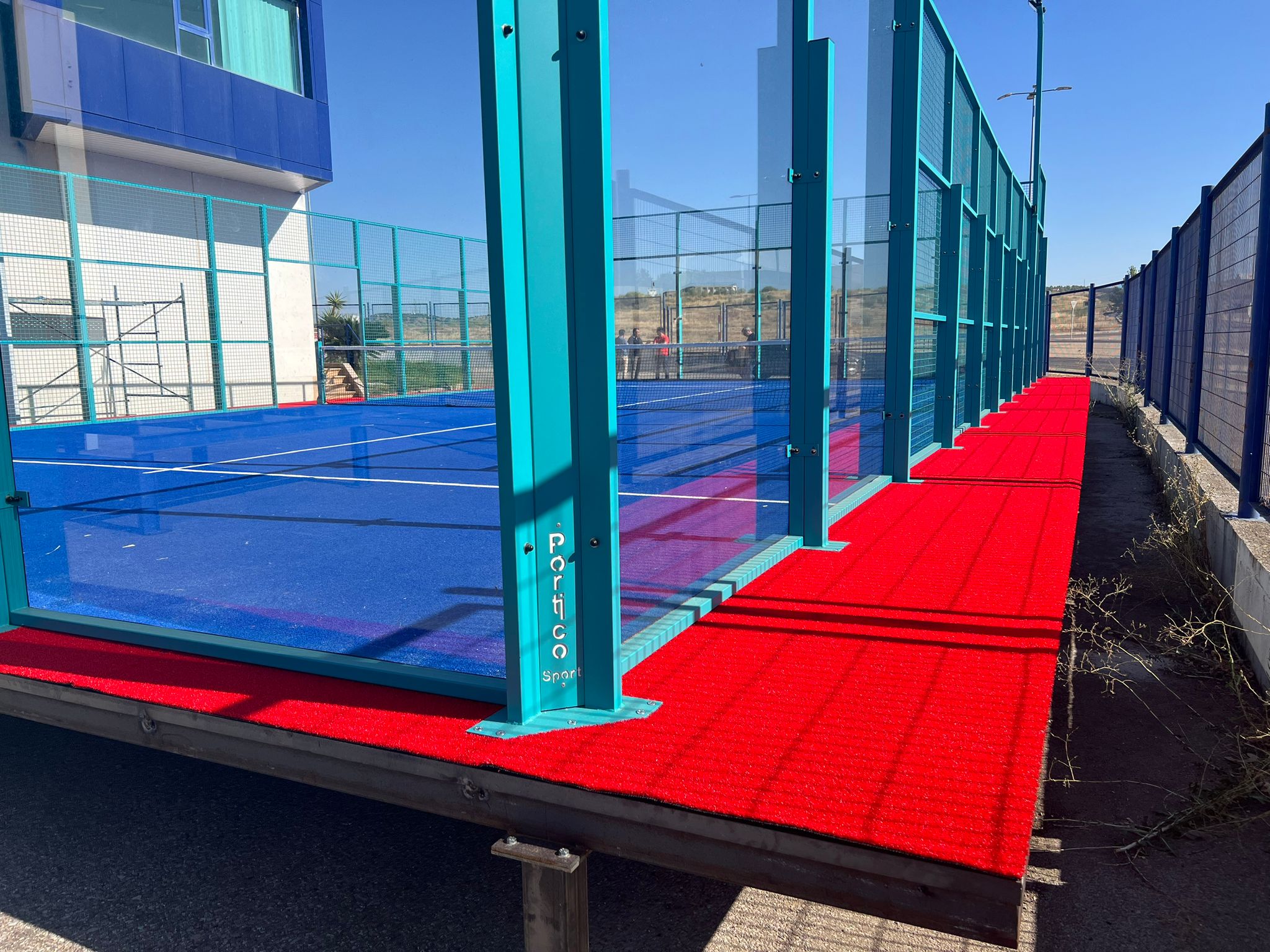 Elevated Platform and Court in Spain